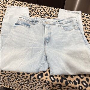 NWOT GA Good American Light Blue Denim Jeans